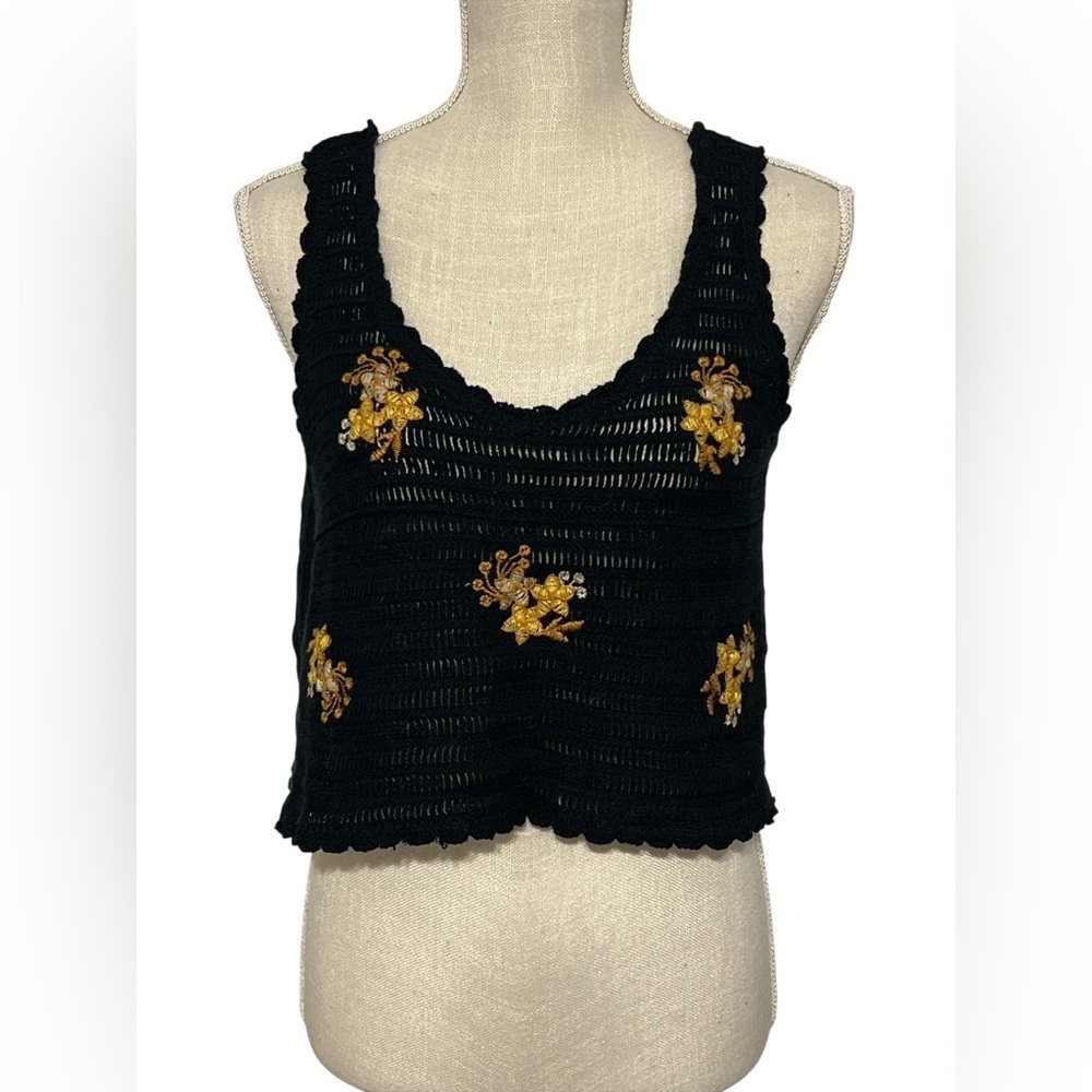 Elegant Black and Yellow Embroidered Tank Top- XS-S - Picture 3 of 6